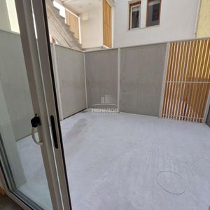 Venta 2 Dormitorios Amplio Duplex Con 2 Patios