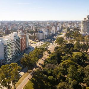 Via Italia Lanzamiento: Invierta En Ubicación Y Calidad .