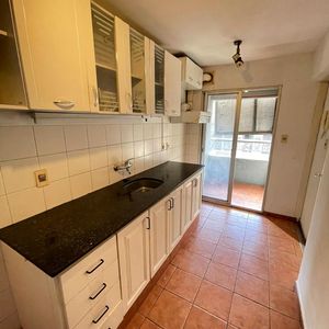 Venta De Apartamento Moderno 2 Dormitorios En Centro  Con Renta