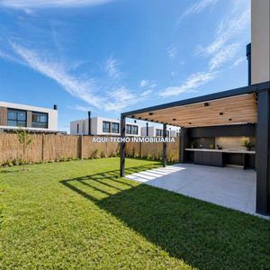 Venta Espectacular Casa Con Diseño , 3 Dormitorios Y 3 Baños