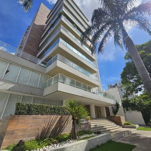 Local Comercial En Anticretico (a Pasos De La Av. San Martin)