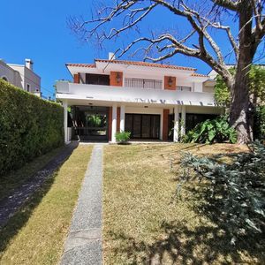 Gran Casa - Ideal Embajada O Empresa