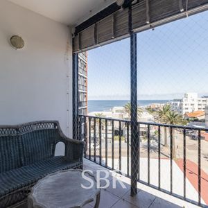 Venta Apartamento 2 Dormitorios Con Garage Y Vista Al Mar En La Peninsula De Punta Del Este