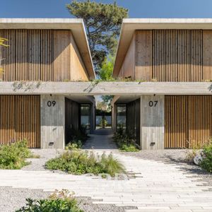 Casa 3 Dormitorios Con Jardin Y Garage En Carrasco Sur