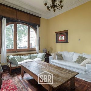 Venta Casa 4 Dormitorios En Pocitos Con Garage Y Jardín
