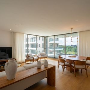 Venta Y Alquiler De Apartamentos De 3 Dormitorios En Barrio Parques