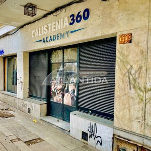 Venta De Local Comercial,vitrina Al Frente Y Subsuelo,zona Centro.inm,atlántida.
