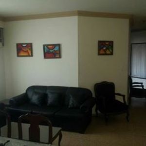 Bienes Raices Fenix Alquila Bonitos Departamento Amoblado Zona Centro