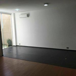 Bienes Raices Fenix Alquila Oficinas En Equipetrol