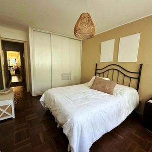 Se Alquila Apartamento Amoblado De Un Dormitorio Con Balcón En Pocitos
