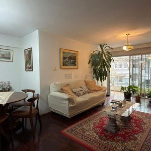 Venta Apartamento En Pocitos 3 Dormitorios, Servicio Completo Y Garaje