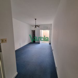 Venta Monoambiente Buceo, Cocina Definida Y Patio.