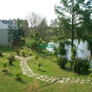 Apartamento En Venta En Haras Del Lago De 2 Dormitorios Y 2 Baños