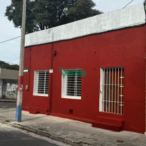Venta Casa La Blanqueada, 1 Dorm Y Demás, Posible Local Comercial