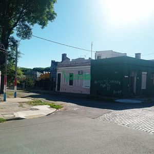 Venta Casa La Blanqueada, 1 Dorm Y Demás, Posible Local Comercial