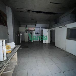 Venta Local Comercial Con Deposito Y Oficina Sobre Con Renta