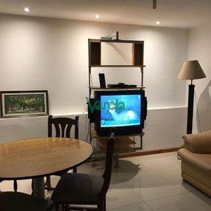 Venta  Apartamento, Palermo, 2dormitorios, 2 Baños, Impecable, Planta Baja, Luminoso A Metros De La Rambla