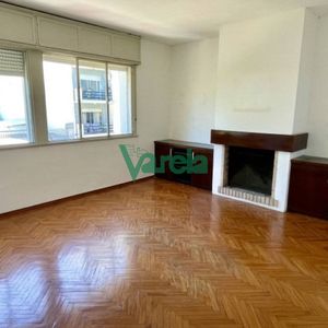 Venta De 2 Apartamentos En Cordon, Uno De 3 Dormitorios Y Un Monoambiente