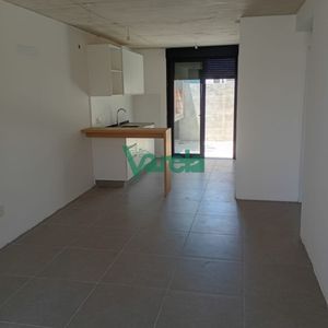 Venta Casa Malvín Norte, 2 Dormitorios, 1 Baños, Cochera, Patio Con Parrillero