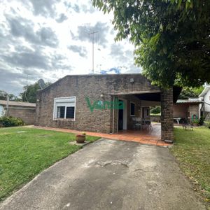 Casa De 1 Dormitorio En Costa Azul