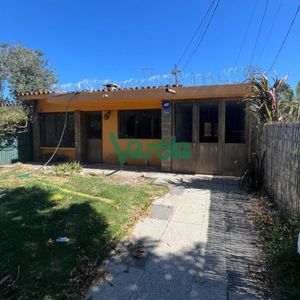 Venta De Casa En Salinas, Proxima Rambla, 2 Dormitorios