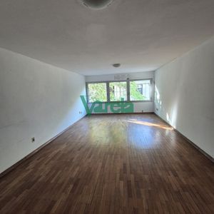 Alquiler Oficina Centro, Colonia Esq Rio Negro