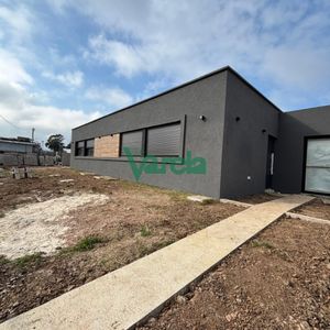 Venta Casa En Lagomar 3 Dormitorios 2 Baños A Estrenar