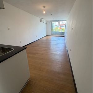 Venta De Hermoso Monoambiente En Pocitos Con Garaje Propio