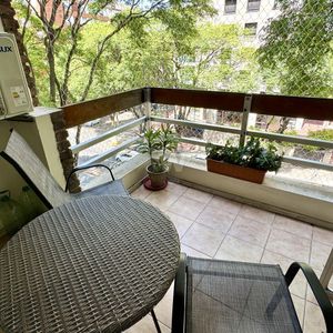 Venta Apartamento 2 Dormitorios Y Servicio Completo Impecable Se Vende Con Renta Pocitos Garaje