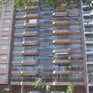 Alquiler Apartamento Golf 3 Dormitorios Estar Terraza Con Parrillero Servicio