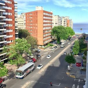 Alquiler Apto Pocitos 3 Dorm Estar Gje 2 Autos Parrillerobuena Ubicación 3 Dormitorios