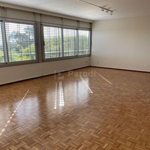 Alquiler Apartamento Golf  3 Dormitorios Y Servicio