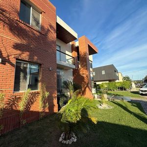 Casa En Alquiler Amoblada En Urubó 