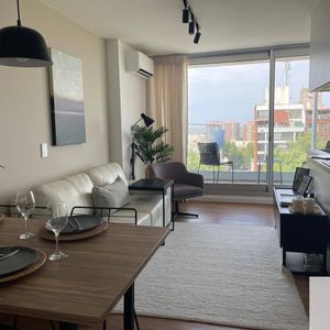 Apartamento En Venta De 2 Dormitorios C/ Cochera En Centro