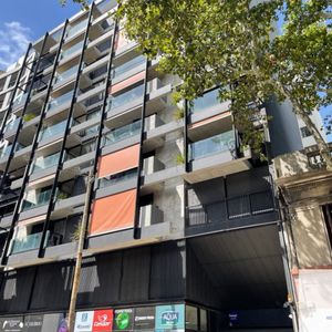 Apartamento En Venta De 2 Dormitorios En Centro