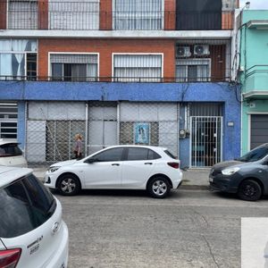 Local Comercial ,acepta Financiasion Directa!!!