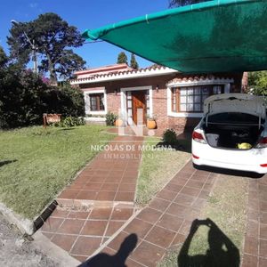 Oportunidad. Vende Casa En Playa Mansa, Punta Del Este