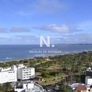 Apartamento En Venta En Torre Le Jardin Punta Del Este - Tres Dormitorios