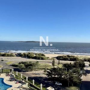 Depatyamento En Venta En Torre De Categoría De Playa Mansa, Punta Del Este