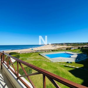 Apartamento En Venta 3 Dormitorios + Servicio Frente Al Mar