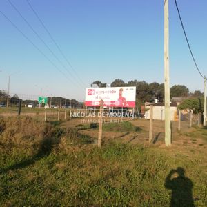 Venta De Terreno Con Casa A Terminar En La Zona De Tío Tom, Punta Ballena. Gran Oportunidad!