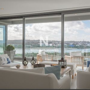 En Venta Pent-house En Edificio Tiburón Terrazas Barra, De 4 Dormitorios Y Doble Terraza, Con Piscina Privada