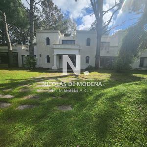 Casa De Cinco Dormitorios En Suite - Punta Del Este
