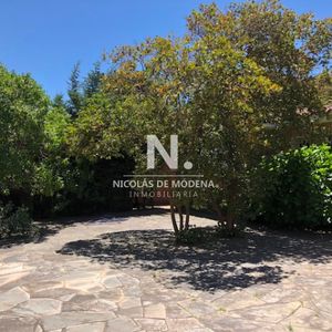 Casa En Venta De 5 Dormitorios En Playa Mansa , Punta Del Este