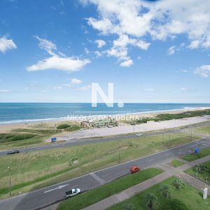 Esplendido Departamento En Venta Frente Al Mar, Torre Le Parc. Punta Del Este