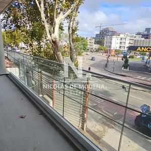 Se Vende Monoambiente En Edificio Con Piscina, La Blanqueada,montevideo.ideal Inversores!