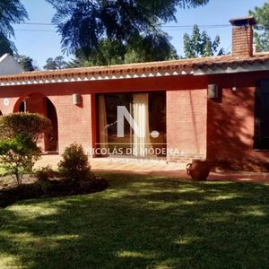 Casa De 4 Dormitorios En Pinares - Punta Del Este