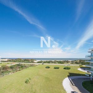 Departamento De 3 Dorm + Dependencia En Venta, Complejo Silente