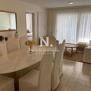 Departamento De 2 Dormitorios A Metros Del Mar, Torre Emblematica. Estrella De Mar