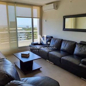 Apartamento En Venta De 2 Dormitorios En Av. Roosevelt , Punta Del Este